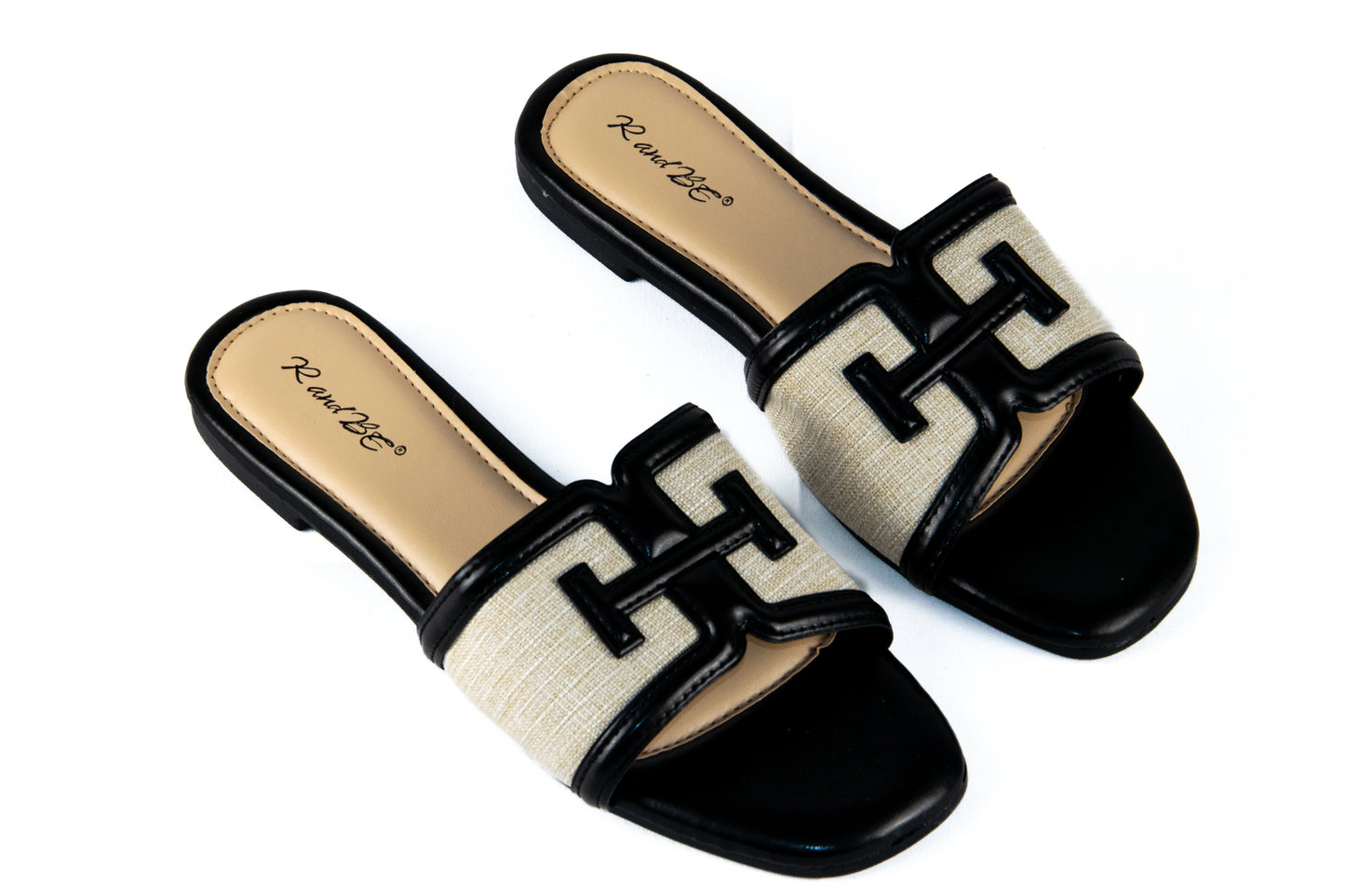 Flat mules – Graphic elegance