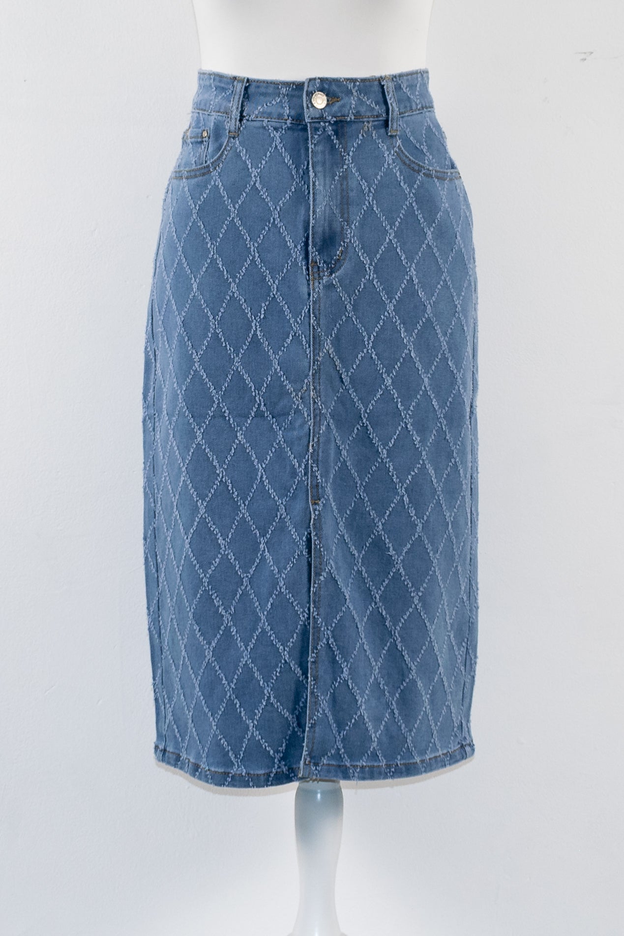 Geborduurde denim kokerrok – chique gewatteerd effect